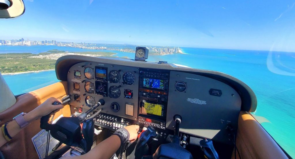Fly a plane in Tampa Bay — pilot view from the cockpit
