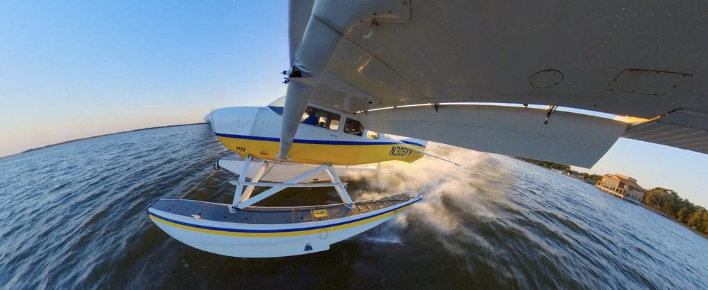 Seaplane Flight Tampa Bay — floatplane taking off from the water